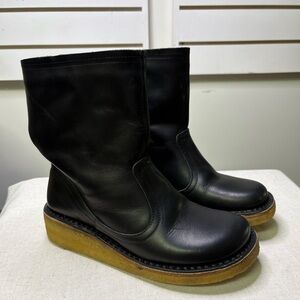 Swedish Hasbeens Black Leather Winter Boots with Crepe Sole